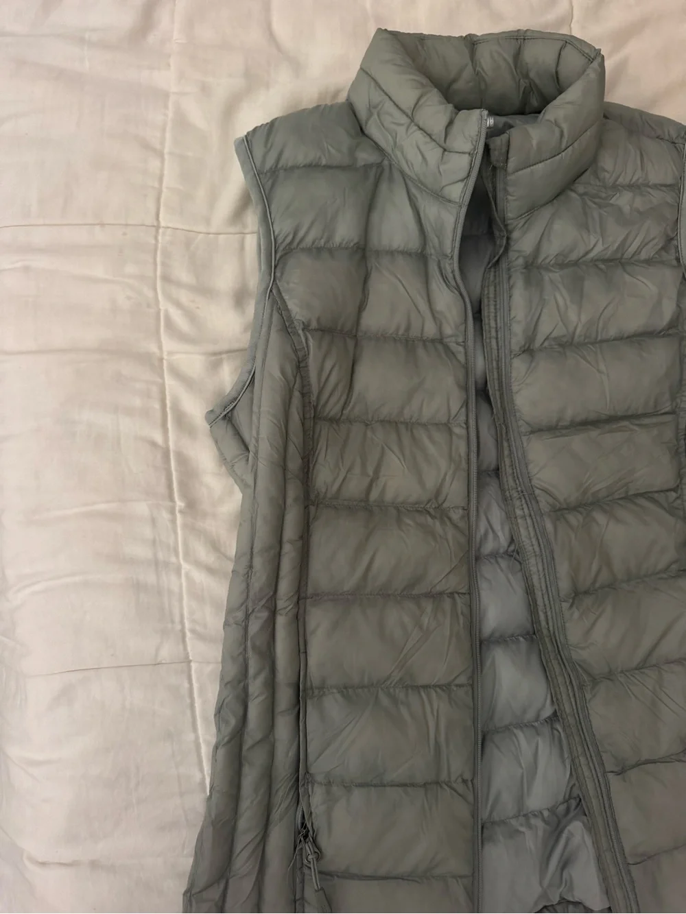 Lightweight Quilted Sage Green Sleeveless Puffer Vest